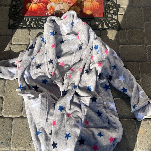 Women’s robe stars - Picture 1 of 4